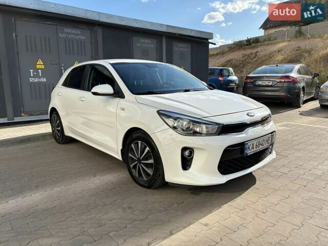 Белый Киа Рио, объемом двигателя 1.37 л и пробегом 150 тыс. км за 11000 $, фото 7 на Automoto.ua