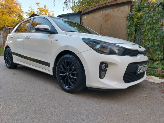 Белый Киа Рио, объемом двигателя 1.2 л и пробегом 136 тыс. км за 10999 $, фото 3 на Automoto.ua
