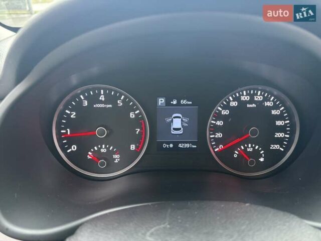 Белый Киа Рио, объемом двигателя 1.37 л и пробегом 40 тыс. км за 13990 $, фото 14 на Automoto.ua