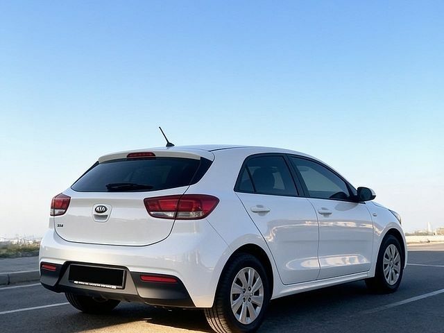 Білий Кіа Ріо, об'ємом двигуна 1.25 л та пробігом 69 тис. км за 9900 $, фото 1 на Automoto.ua
