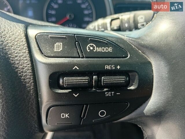 Белый Киа Рио, объемом двигателя 1.37 л и пробегом 90 тыс. км за 12950 $, фото 11 на Automoto.ua