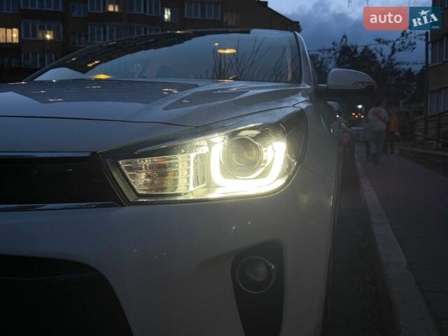 Білий Кіа Ріо, об'ємом двигуна 1.4 л та пробігом 89 тис. км за 13400 $, фото 42 на Automoto.ua