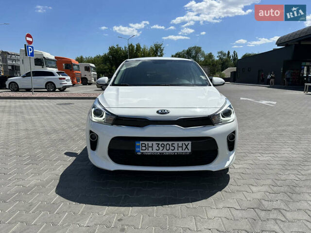 Белый Киа Рио, объемом двигателя 1.37 л и пробегом 11 тыс. км за 14900 $, фото 7 на Automoto.ua