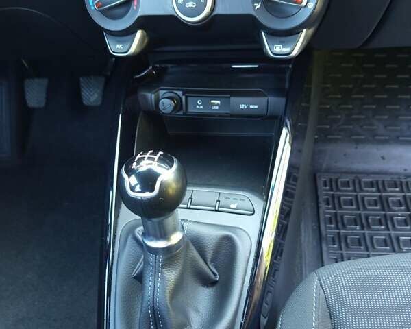 Белый Киа Рио, объемом двигателя 1.25 л и пробегом 7 тыс. км за 12200 $, фото 11 на Automoto.ua