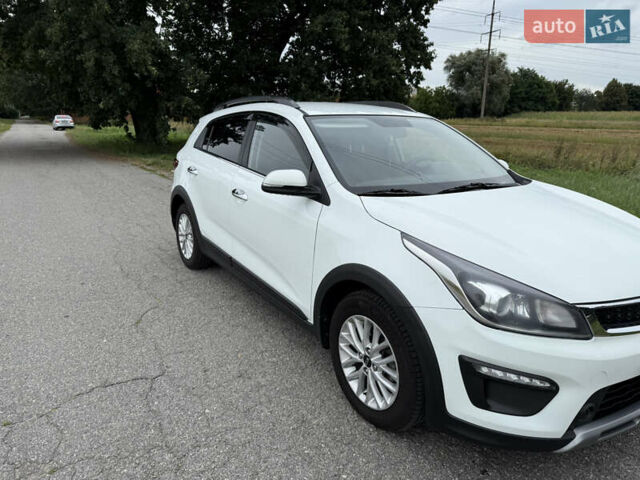 Белый Киа Рио, объемом двигателя 1.59 л и пробегом 79 тыс. км за 16800 $, фото 6 на Automoto.ua