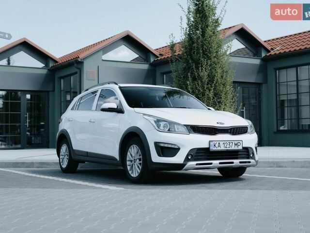 Белый Киа Рио, объемом двигателя 1.59 л и пробегом 70 тыс. км за 15000 $, фото 3 на Automoto.ua