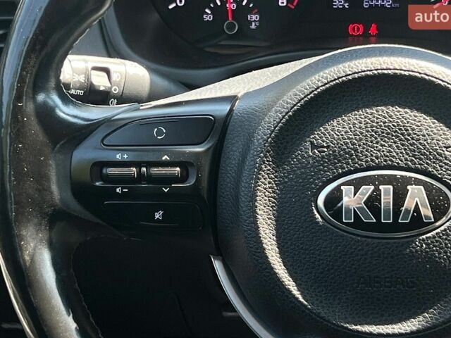 Белый Киа Рио, объемом двигателя 1.25 л и пробегом 64 тыс. км за 13500 $, фото 10 на Automoto.ua