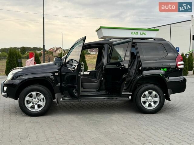 Белый Киа Рио, объемом двигателя 1.37 л и пробегом 66 тыс. км за 14600 $, фото 5 на Automoto.ua