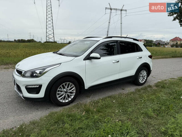 Белый Киа Рио, объемом двигателя 1.59 л и пробегом 79 тыс. км за 16800 $, фото 2 на Automoto.ua