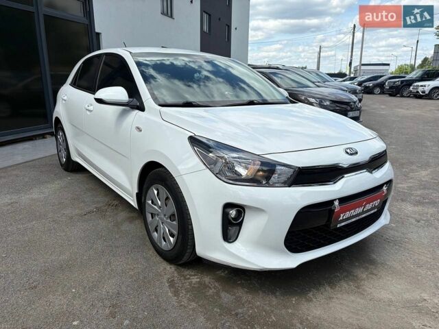 Білий Кіа Ріо, об'ємом двигуна 1.25 л та пробігом 73 тис. км за 10700 $, фото 2 на Automoto.ua