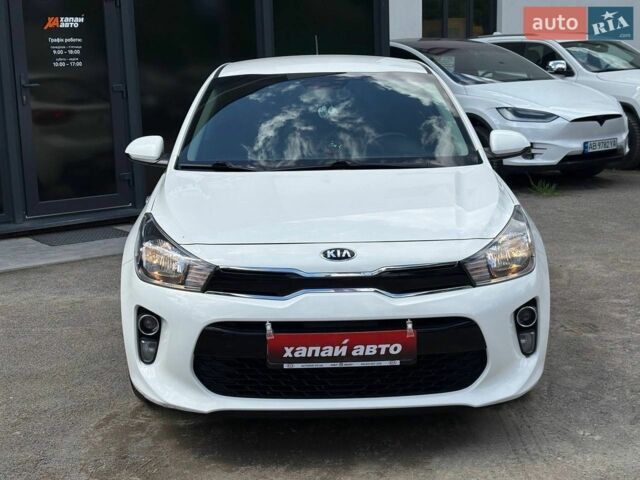 Белый Киа Рио, объемом двигателя 1.25 л и пробегом 73 тыс. км за 10700 $, фото 1 на Automoto.ua