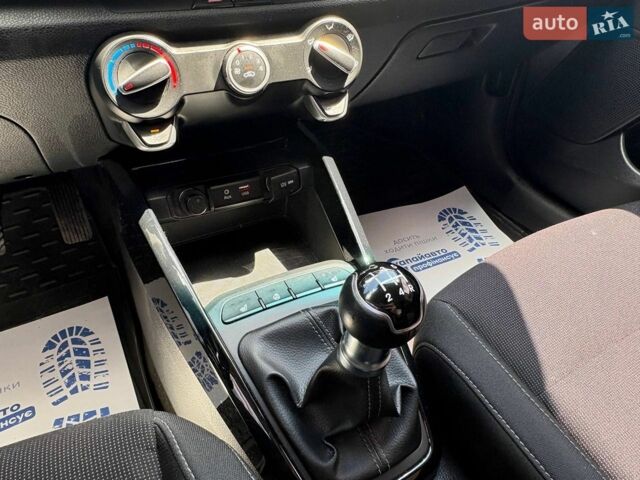 Белый Киа Рио, объемом двигателя 1.25 л и пробегом 73 тыс. км за 10700 $, фото 17 на Automoto.ua