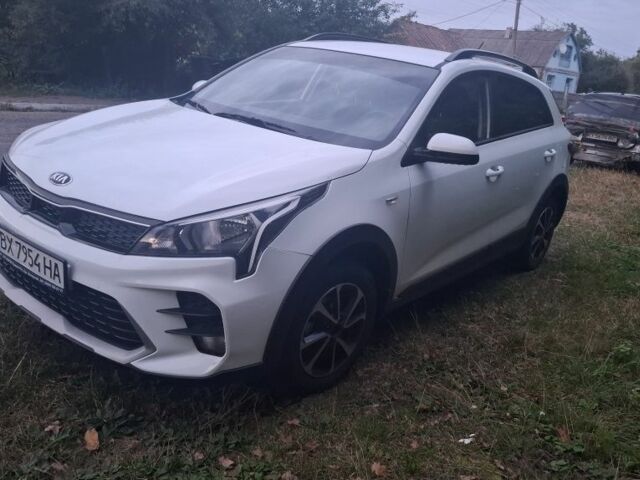 Білий Кіа Ріо, об'ємом двигуна 1.6 л та пробігом 13 тис. км за 15805 $, фото 4 на Automoto.ua