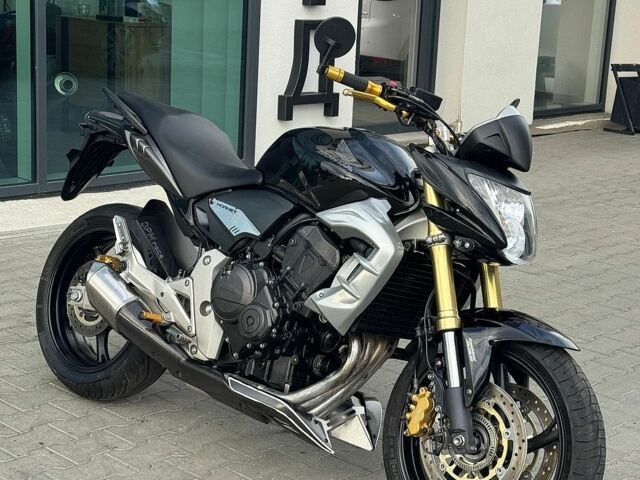 Белый Киа Рио, объемом двигателя 1.6 л и пробегом 13 тыс. км за 15933 $, фото 4 на Automoto.ua