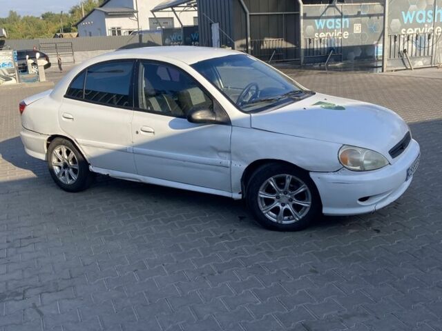 Білий Кіа Ріо, об'ємом двигуна 1.5 л та пробігом 230 тис. км за 1700 $, фото 3 на Automoto.ua