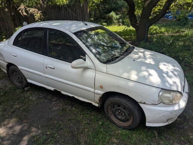 Белый Киа Рио, объемом двигателя 1.3 л и пробегом 354 тыс. км за 703 $, фото 7 на Automoto.ua