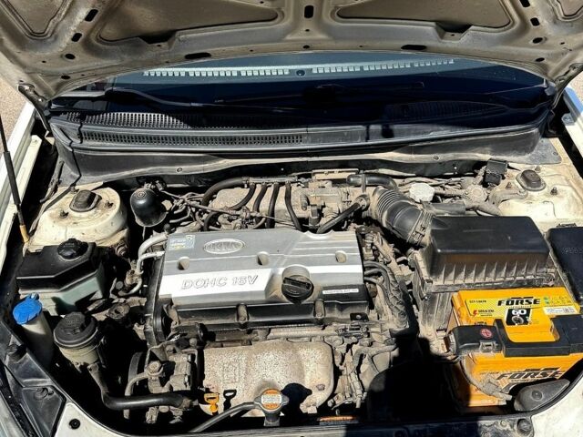 Белый Киа Рио, объемом двигателя 1.4 л и пробегом 223 тыс. км за 5200 $, фото 19 на Automoto.ua