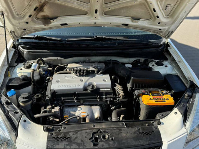 Белый Киа Рио, объемом двигателя 1.4 л и пробегом 91 тыс. км за 5633 $, фото 3 на Automoto.ua