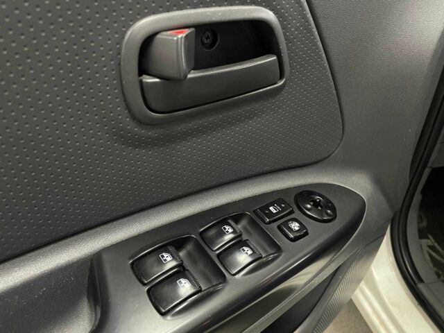 Белый Киа Рио, объемом двигателя 1.5 л и пробегом 170 тыс. км за 4690 $, фото 7 на Automoto.ua