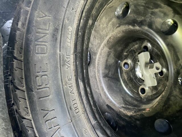 Белый Киа Рио, объемом двигателя 1.4 л и пробегом 156 тыс. км за 5600 $, фото 6 на Automoto.ua