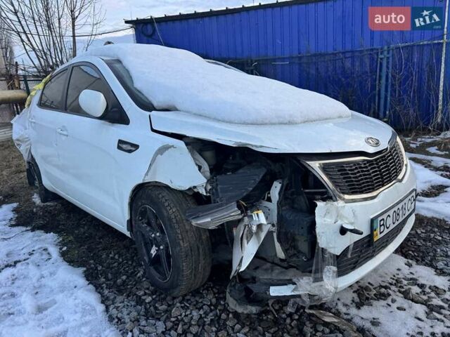 Білий Кіа Ріо, об'ємом двигуна 1.4 л та пробігом 160 тис. км за 2999 $, фото 7 на Automoto.ua