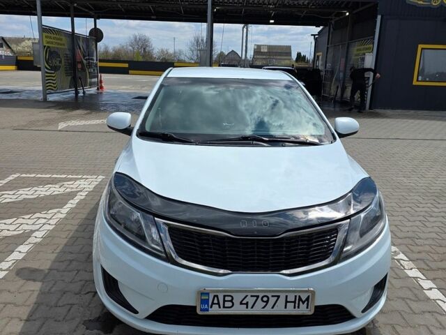 Білий Кіа Ріо, об'ємом двигуна 1.4 л та пробігом 167 тис. км за 6900 $, фото 2 на Automoto.ua