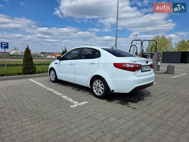 Білий Кіа Ріо, об'ємом двигуна 1.4 л та пробігом 167 тис. км за 7200 $, фото 5 на Automoto.ua