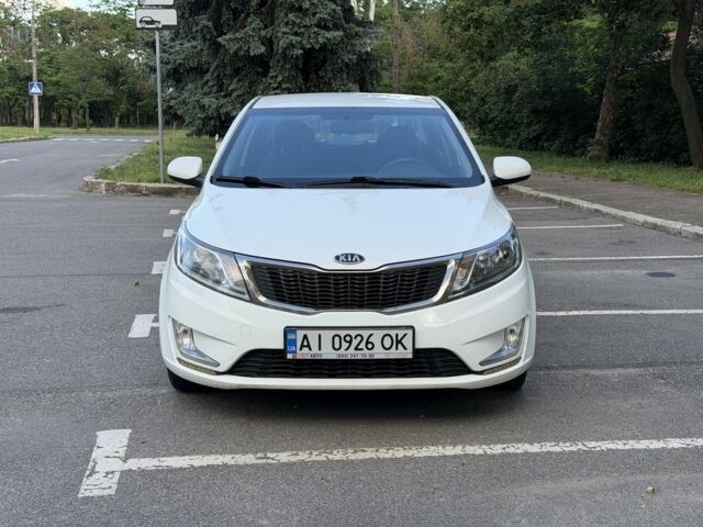 Белый Киа Рио, объемом двигателя 1.4 л и пробегом 157 тыс. км за 6200 $, фото 1 на Automoto.ua