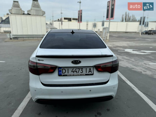 Белый Киа Рио, объемом двигателя 1.6 л и пробегом 253 тыс. км за 7400 $, фото 4 на Automoto.ua