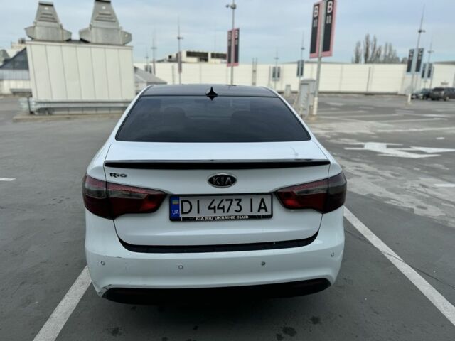Белый Киа Рио, объемом двигателя 1.6 л и пробегом 257 тыс. км за 6900 $, фото 2 на Automoto.ua