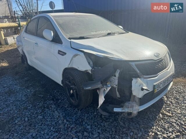Белый Киа Рио, объемом двигателя 1.4 л и пробегом 147 тыс. км за 2700 $, фото 2 на Automoto.ua