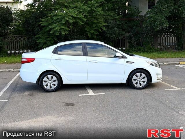 Белый Киа Рио, объемом двигателя 1.4 л и пробегом 157 тыс. км за 6200 $, фото 4 на Automoto.ua