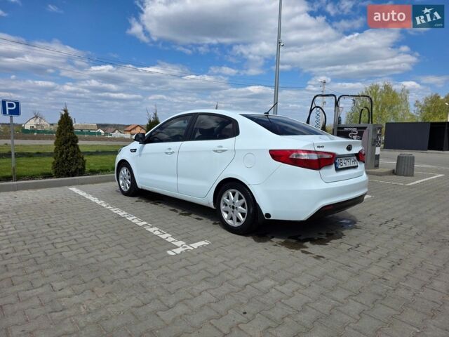 Білий Кіа Ріо, об'ємом двигуна 1.4 л та пробігом 167 тис. км за 6900 $, фото 5 на Automoto.ua
