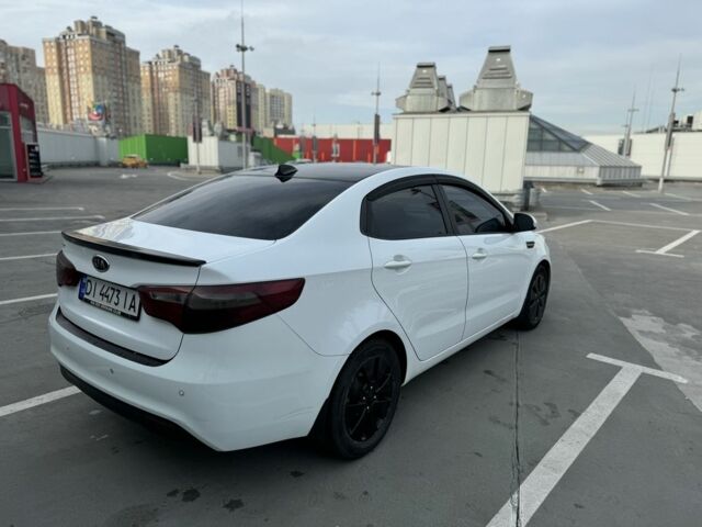 Белый Киа Рио, объемом двигателя 1.6 л и пробегом 257 тыс. км за 6900 $, фото 3 на Automoto.ua