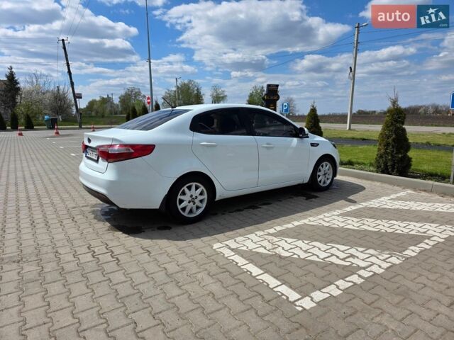 Білий Кіа Ріо, об'ємом двигуна 1.4 л та пробігом 167 тис. км за 6900 $, фото 6 на Automoto.ua