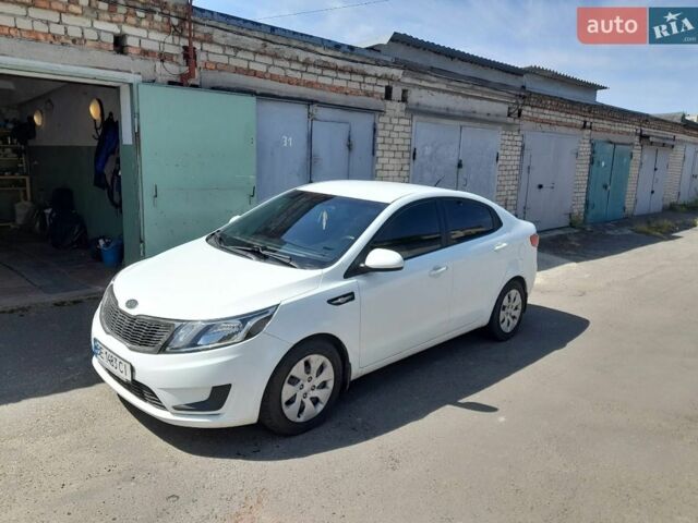 Белый Киа Рио, объемом двигателя 1.4 л и пробегом 162 тыс. км за 6500 $, фото 3 на Automoto.ua
