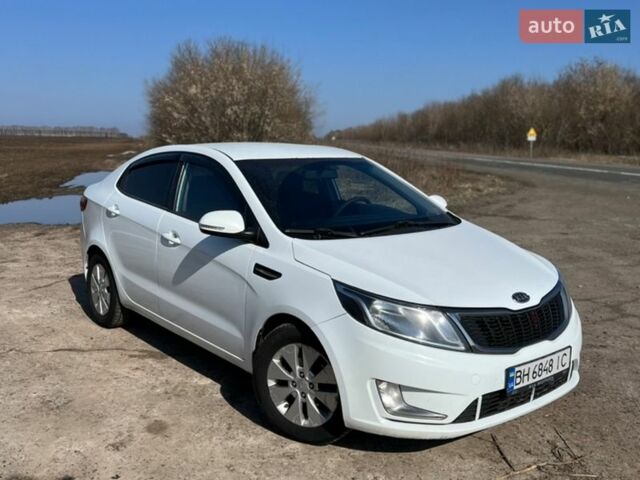 Білий Кіа Ріо, об'ємом двигуна 1.59 л та пробігом 220 тис. км за 6000 $, фото 2 на Automoto.ua