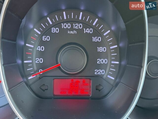 Білий Кіа Ріо, об'ємом двигуна 1.4 л та пробігом 157 тис. км за 6200 $, фото 4 на Automoto.ua
