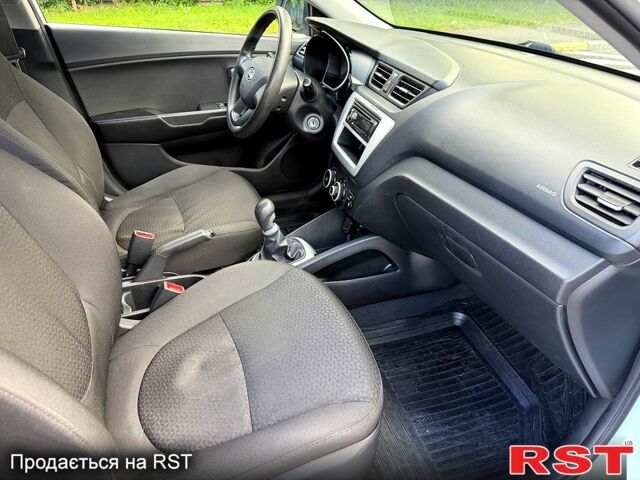 Белый Киа Рио, объемом двигателя 1.4 л и пробегом 157 тыс. км за 6200 $, фото 10 на Automoto.ua