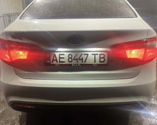 Белый Киа Рио, объемом двигателя 1.4 л и пробегом 95 тыс. км за 7400 $, фото 1 на Automoto.ua