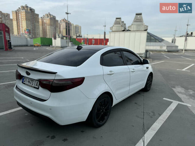 Белый Киа Рио, объемом двигателя 1.6 л и пробегом 253 тыс. км за 7400 $, фото 3 на Automoto.ua