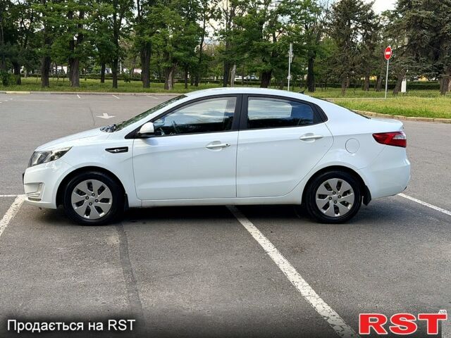 Белый Киа Рио, объемом двигателя 1.4 л и пробегом 157 тыс. км за 6200 $, фото 7 на Automoto.ua