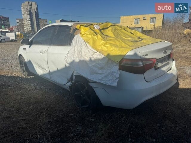 Белый Киа Рио, объемом двигателя 1.4 л и пробегом 147 тыс. км за 2700 $, фото 4 на Automoto.ua