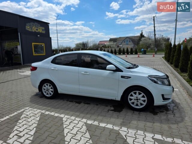 Білий Кіа Ріо, об'ємом двигуна 1.4 л та пробігом 167 тис. км за 6900 $, фото 3 на Automoto.ua