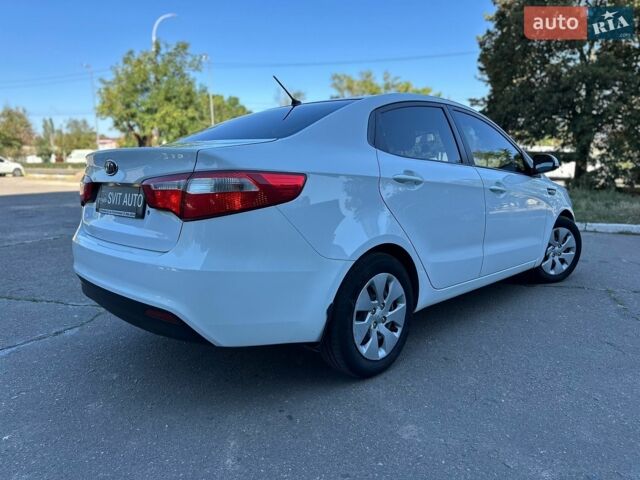 Білий Кіа Ріо, об'ємом двигуна 1.4 л та пробігом 162 тис. км за 6999 $, фото 9 на Automoto.ua