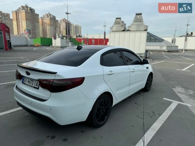 Белый Киа Рио, объемом двигателя 1.59 л и пробегом 257 тыс. км за 6999 $, фото 3 на Automoto.ua