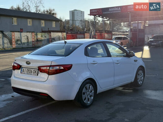 Белый Киа Рио, объемом двигателя 1.4 л и пробегом 157 тыс. км за 6500 $, фото 4 на Automoto.ua
