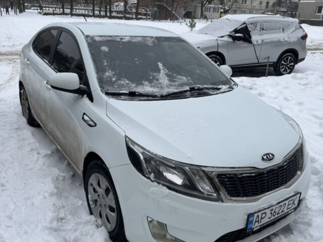 Білий Кіа Ріо, об'ємом двигуна 1.4 л та пробігом 136 тис. км за 6500 $, фото 1 на Automoto.ua