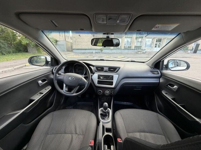 Белый Киа Рио, объемом двигателя 1.4 л и пробегом 157 тыс. км за 6200 $, фото 11 на Automoto.ua