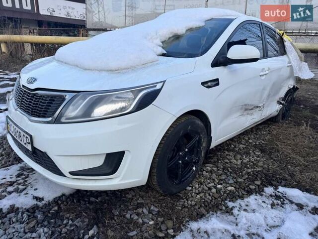 Білий Кіа Ріо, об'ємом двигуна 1.4 л та пробігом 160 тис. км за 2999 $, фото 1 на Automoto.ua